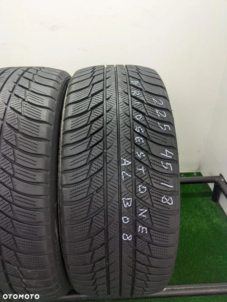 225 45 18 bridgestone blizzak lm001 RFT - 3