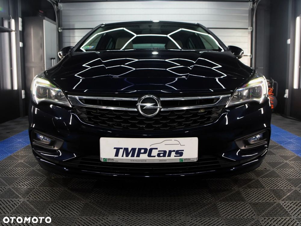 Opel Astra 1.4 T Enjoy S&S - 10