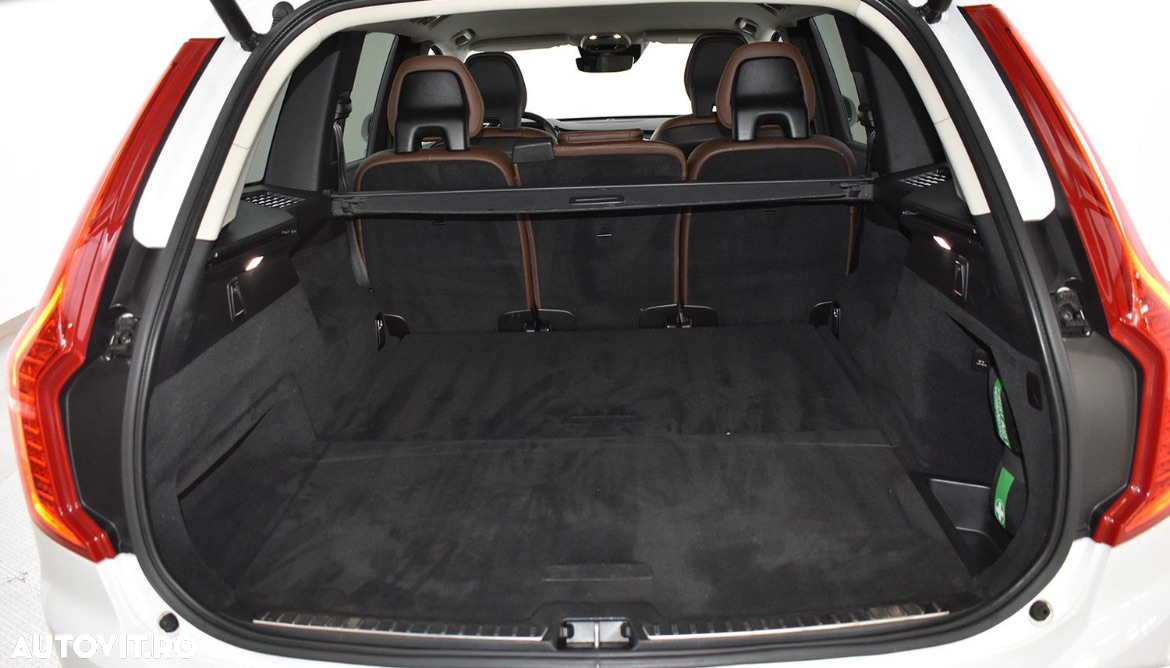 Volvo XC 90 B5 D AWD Geartronic Momentum - 16