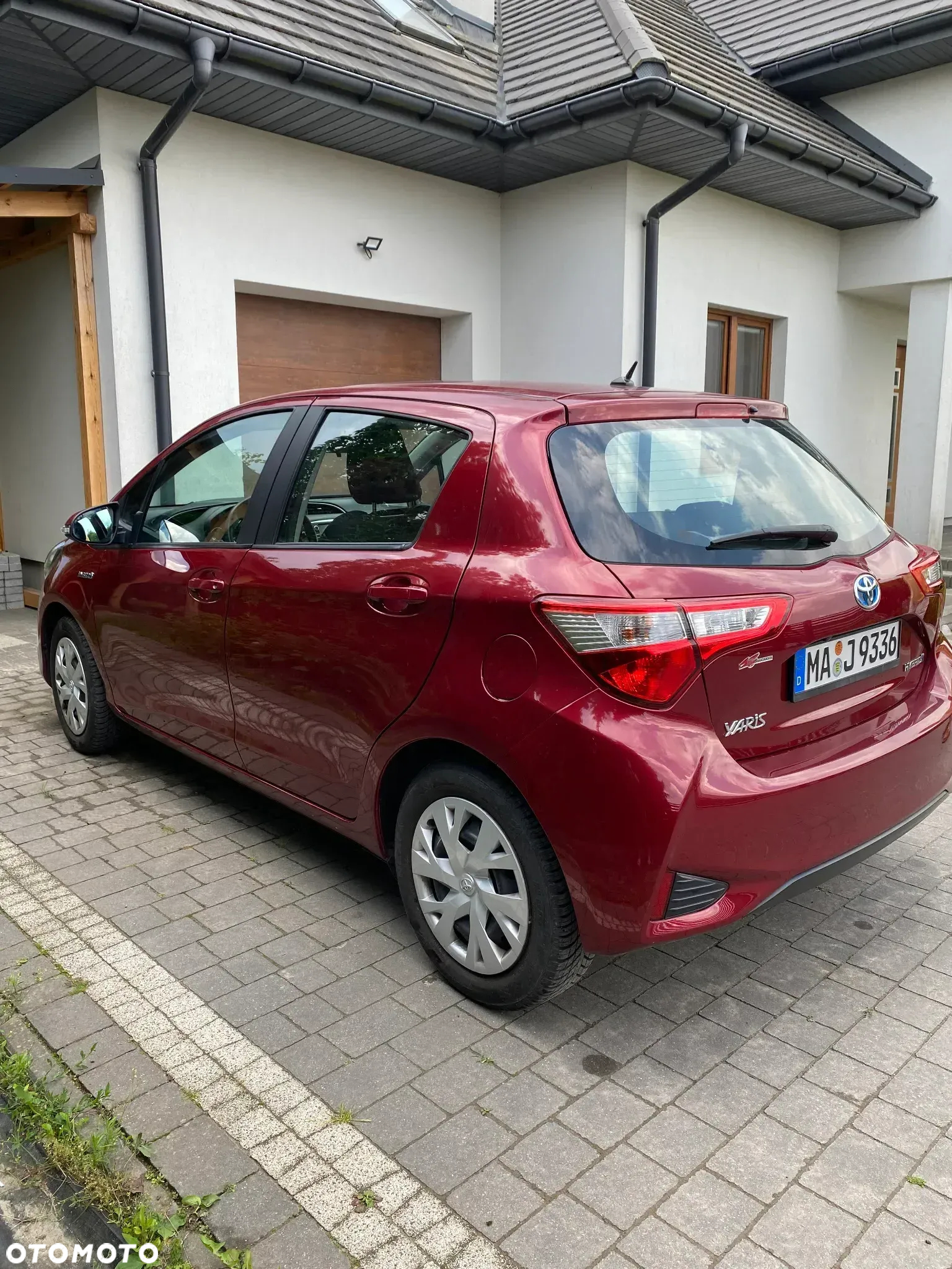 Toyota Yaris Hybrid 1.5 VVT-i Comfort - 4
