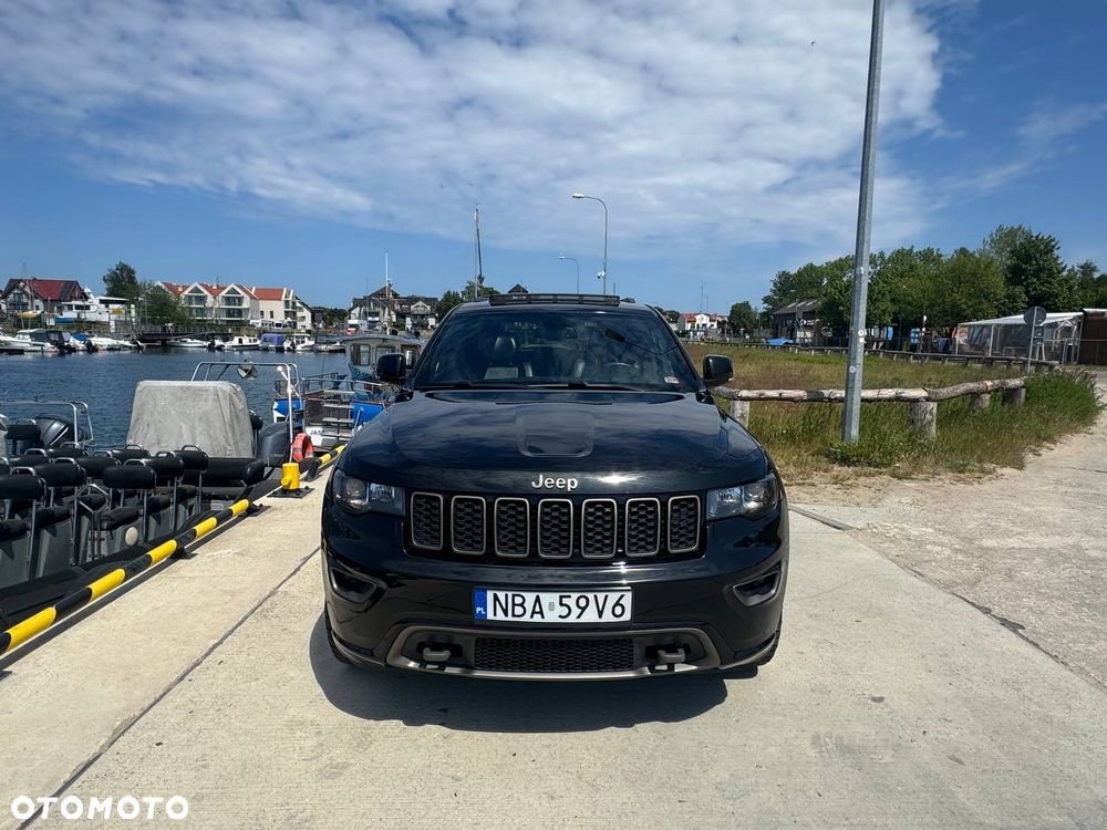 Jeep Grand Cherokee - 10