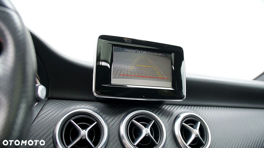 Mercedes-Benz Klasa A 200 CDI 7G-DCT AMG Line - 15