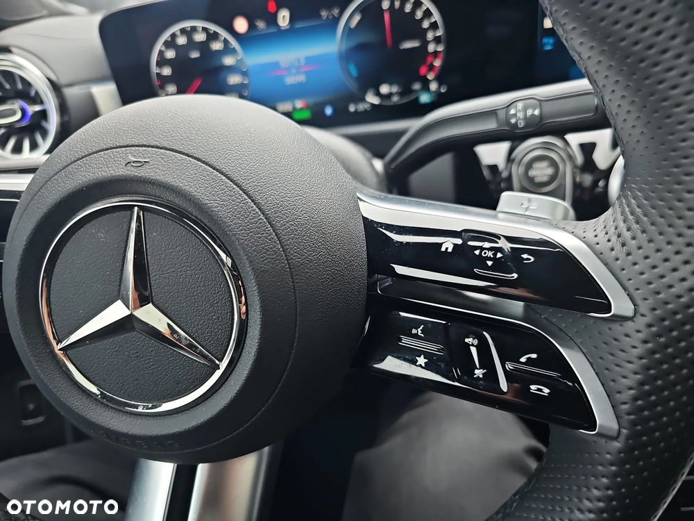 Mercedes-Benz CLA 250 e 8G-DCT AMG Line Advanced Plus - 20