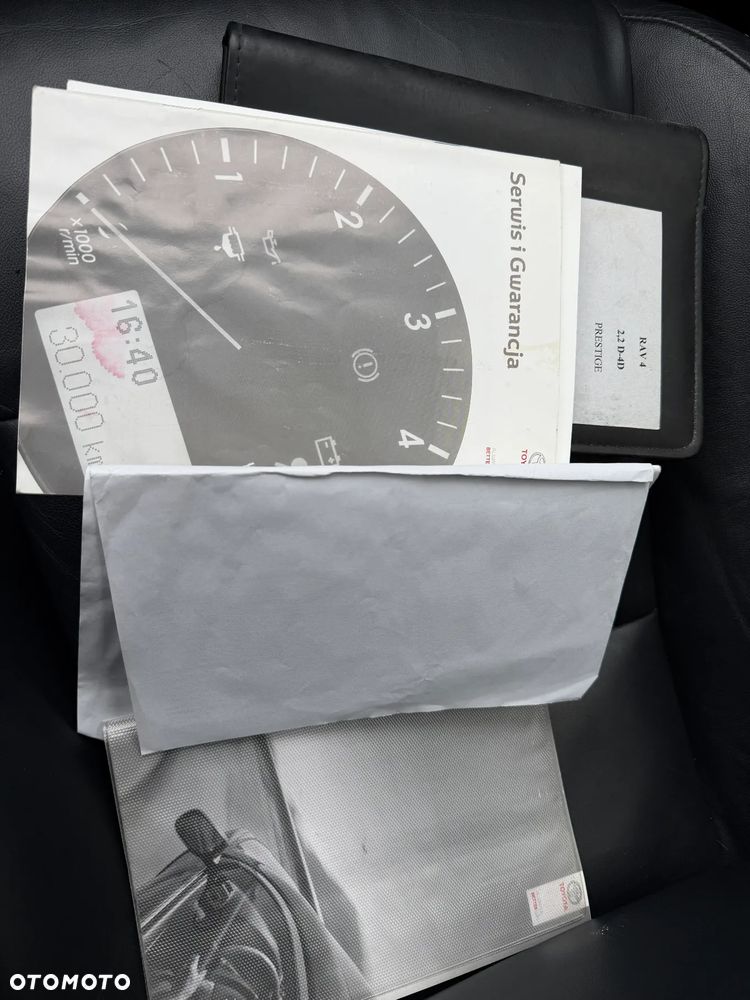 Toyota RAV4 2.2 D-4D Prestige - 23