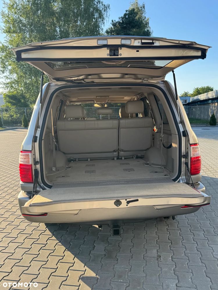 Lexus LX - 10