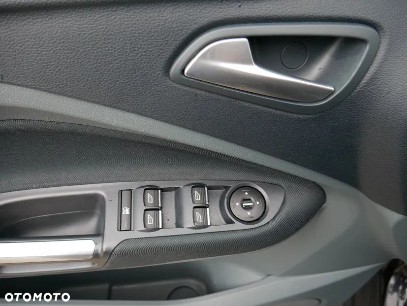 Ford C-MAX 1.6 Ti-VCT Titanium - 19