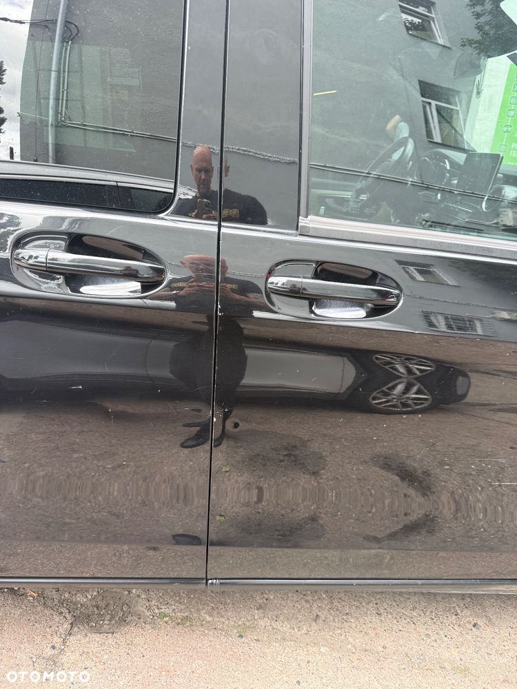 Mercedes-Benz Klasa V 300 d Avantgarde 9G-Tronic - 4