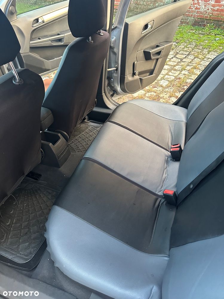 Opel Astra - 8