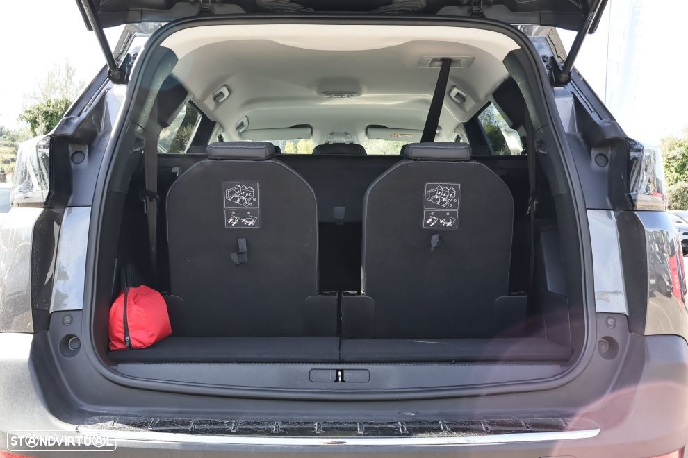 Peugeot 5008 1.2 PureTech Allure Pack EAT8 - 18