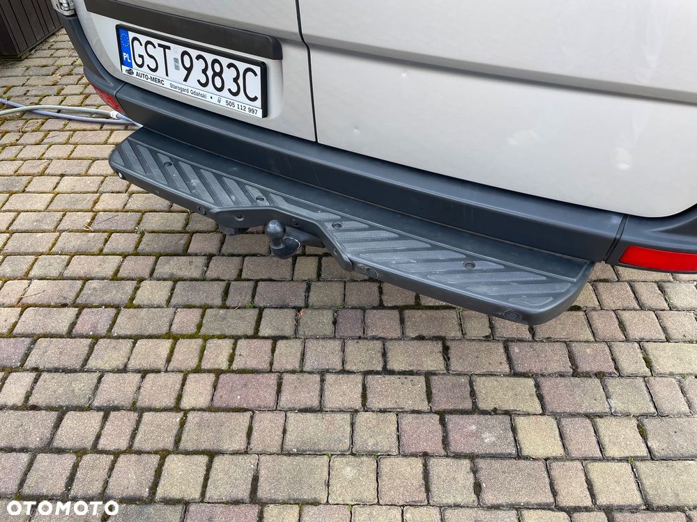 Mercedes-Benz Sprinter - 9