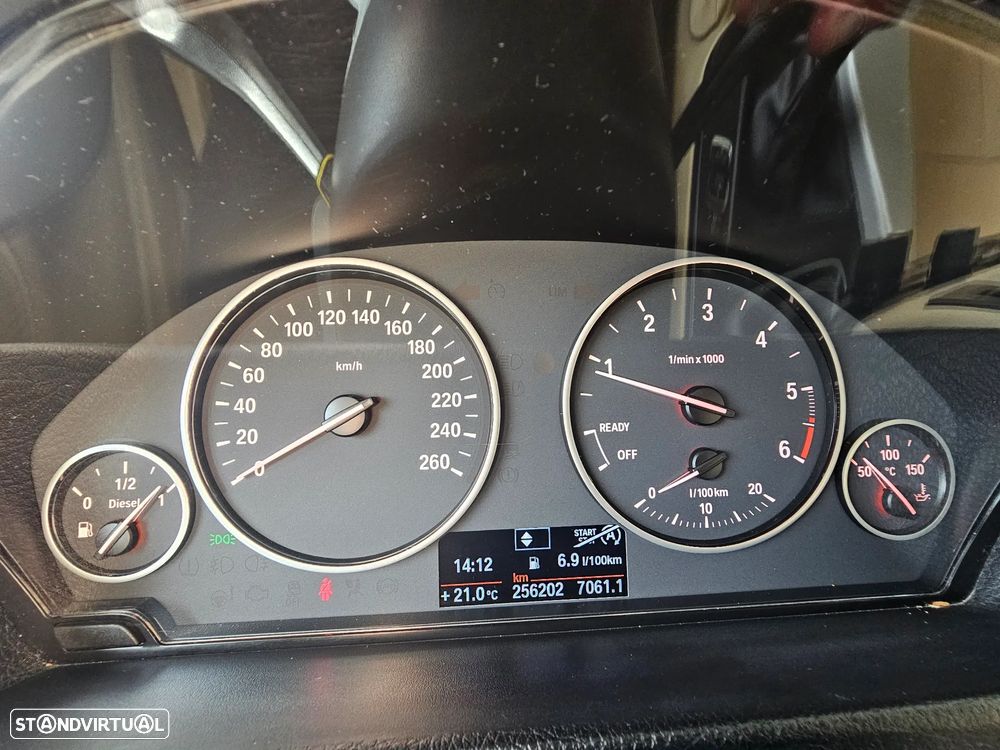 BMW 320 d DPF Touring - 15