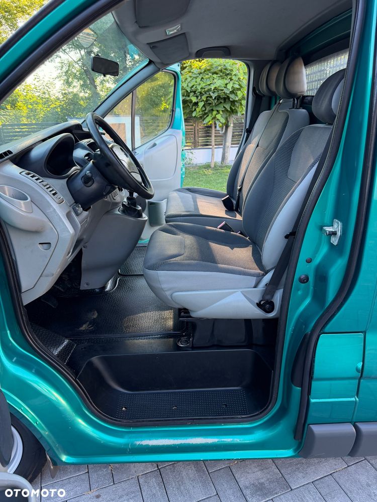 Opel Vivaro - 22