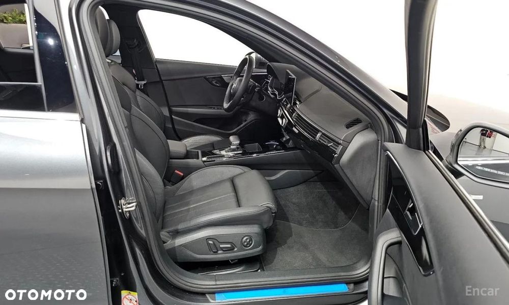 Audi A4 Limousine - 7