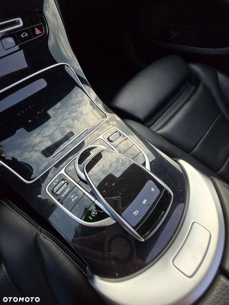 Mercedes-Benz Klasa C 200 4-Matic 7G-TRONIC - 20