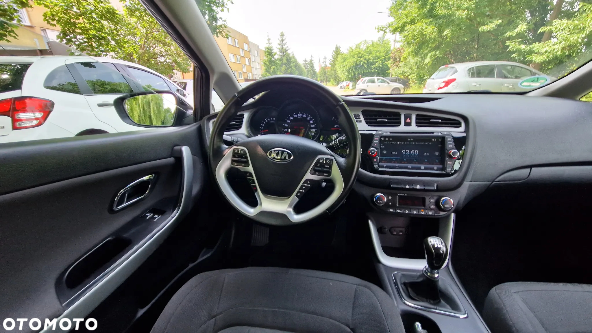 Kia Ceed 1.6 GDI Platinum Edition - 31