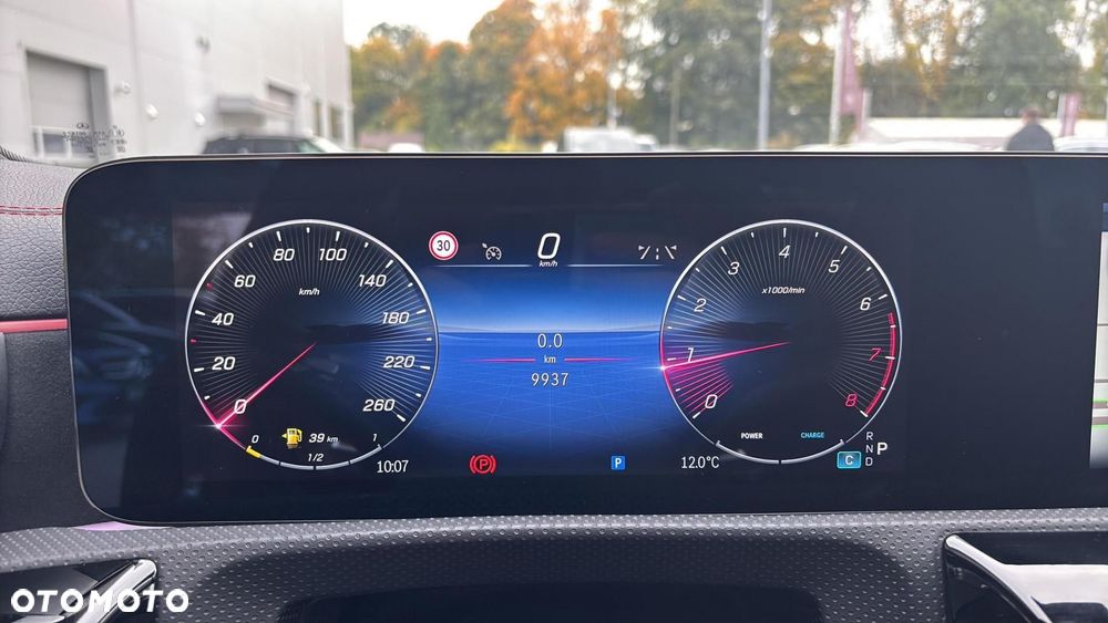 Mercedes-Benz CLA - 12