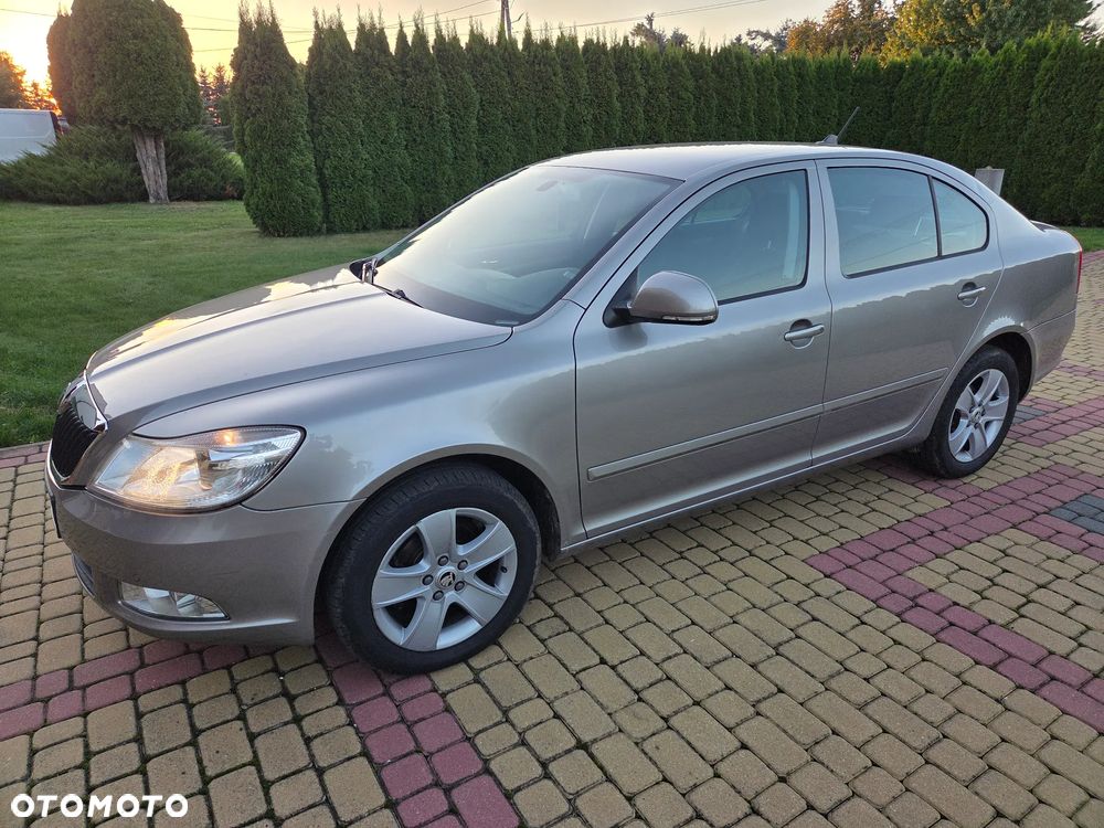 Skoda Octavia 1.6 TDI Active DSG - 2