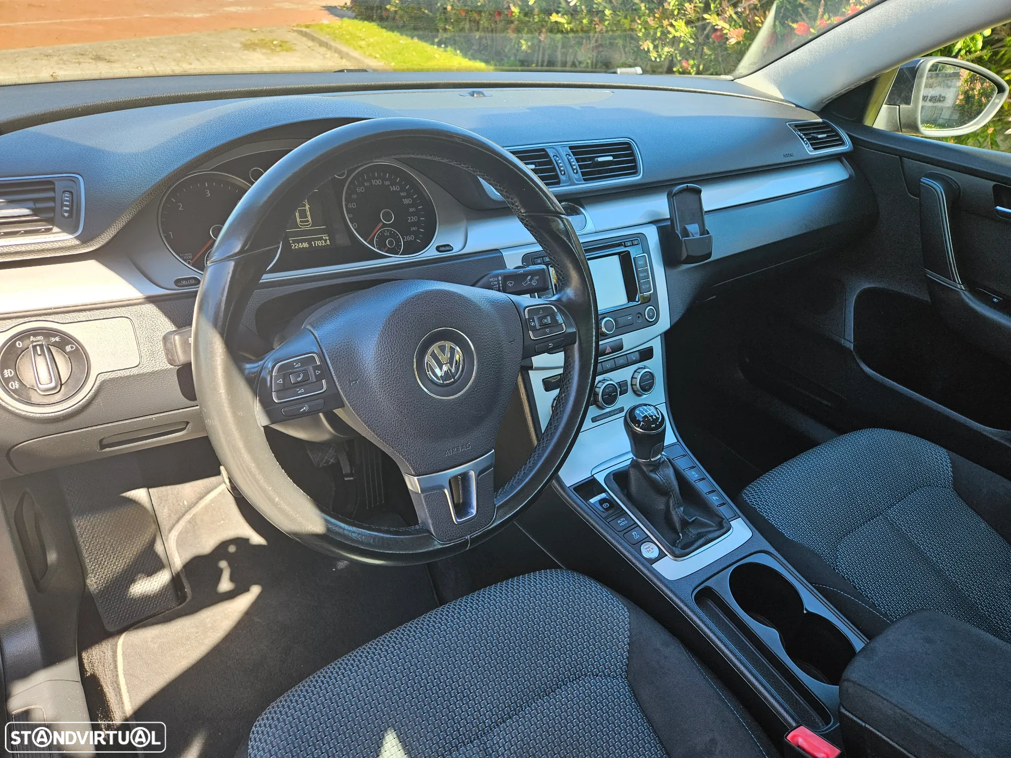 VW Passat 1.6 TDI BlueMotion Comfortline - 10