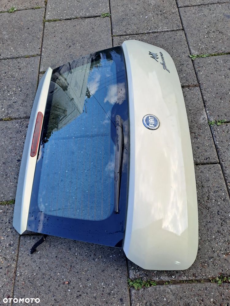 Fiat Grande Punto kompletna klapa bagażnika kod lakieru 783/A bez korozji  i inne - 3