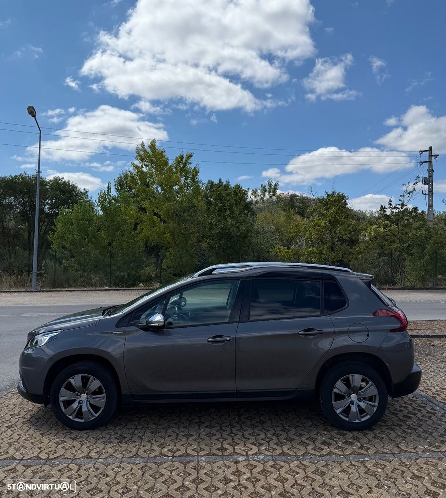 Peugeot 2008 1.2 PureTech Style - 7