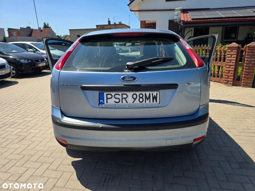 Ford Focus - 24