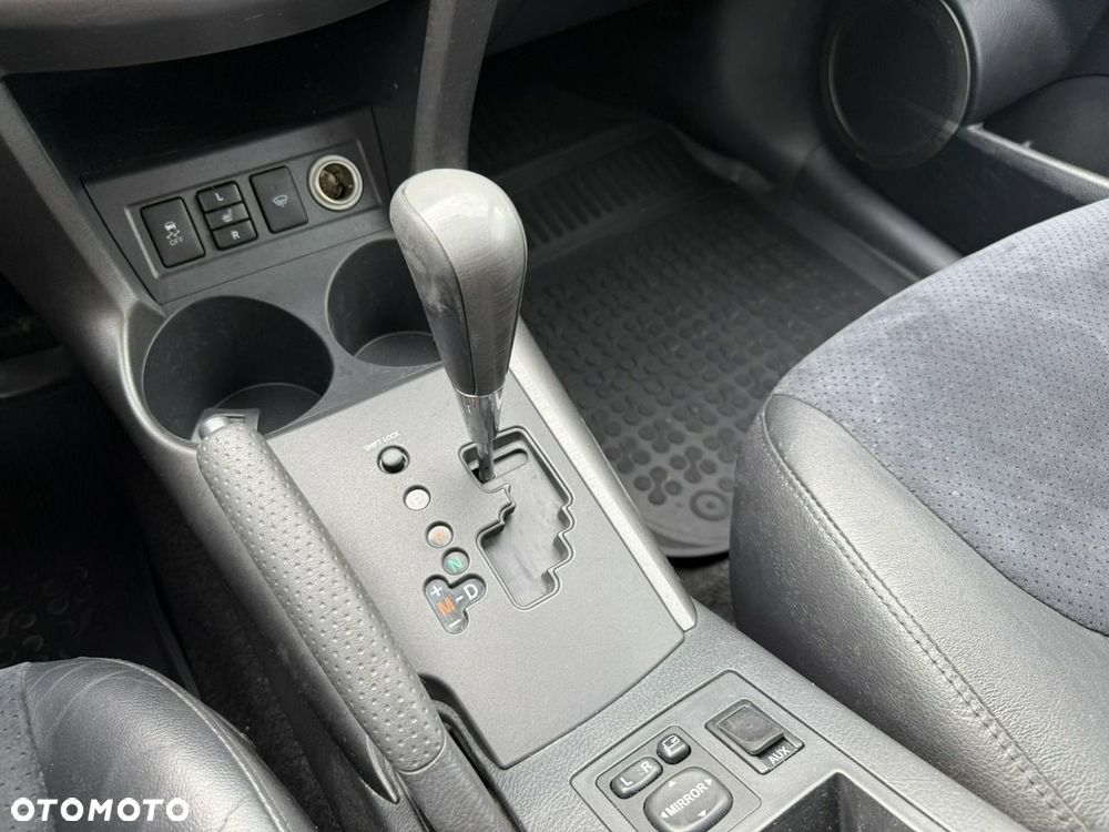 Toyota RAV4 - 19