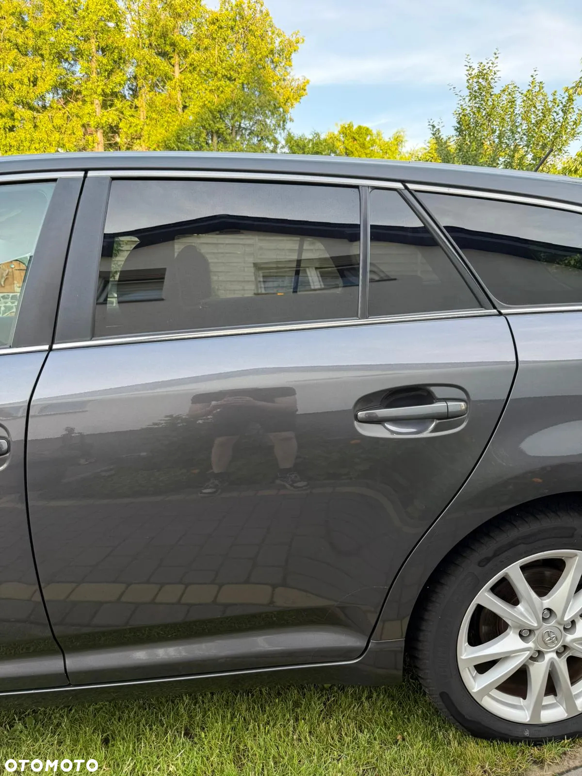 Toyota Avensis 2.2 D-4D Premium - 9