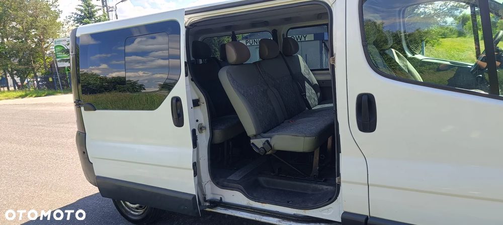 Opel Vivaro - 12