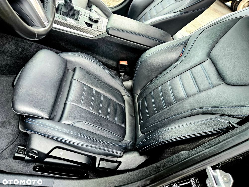 BMW Seria 3 320d M Sport Shadow - 23