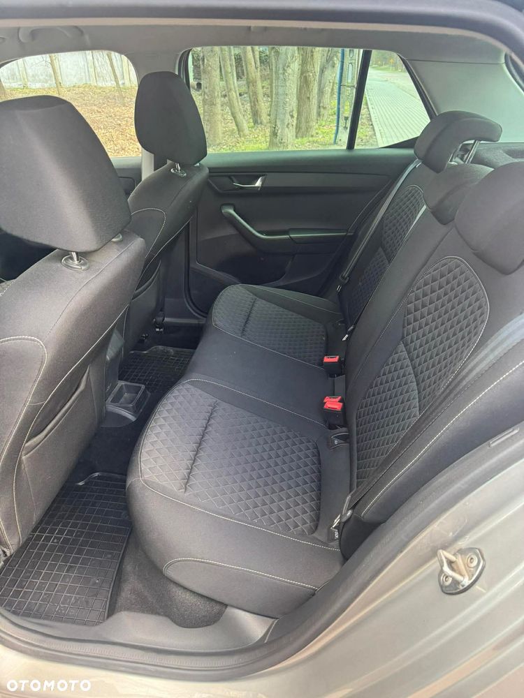 Skoda Fabia 1.0 TSI Drive - 6