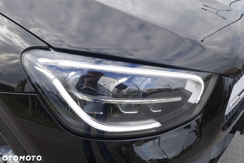 Mercedes-Benz GLC 300 e 4-Matic Business Edition - 9