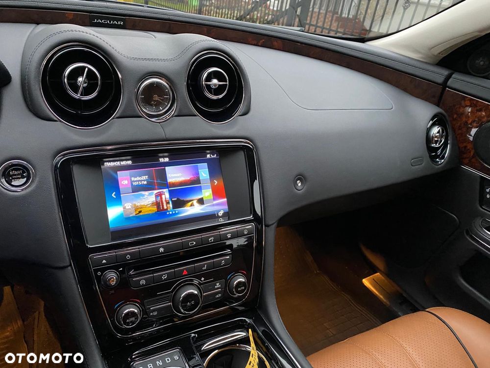 Jaguar XJ 3.0 T Premium Luxury - 24