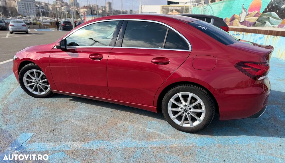 Mercedes-Benz A 180 d Sedan 8G-DCT - 24