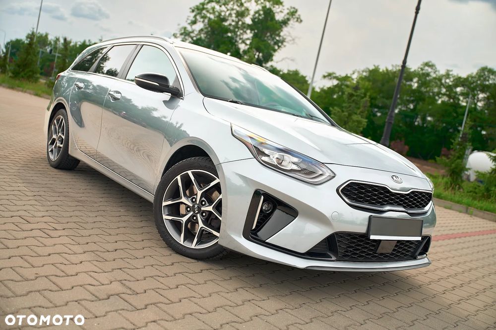 Kia Ceed 1.4 T-GDI DCT OPF GT Line - 17