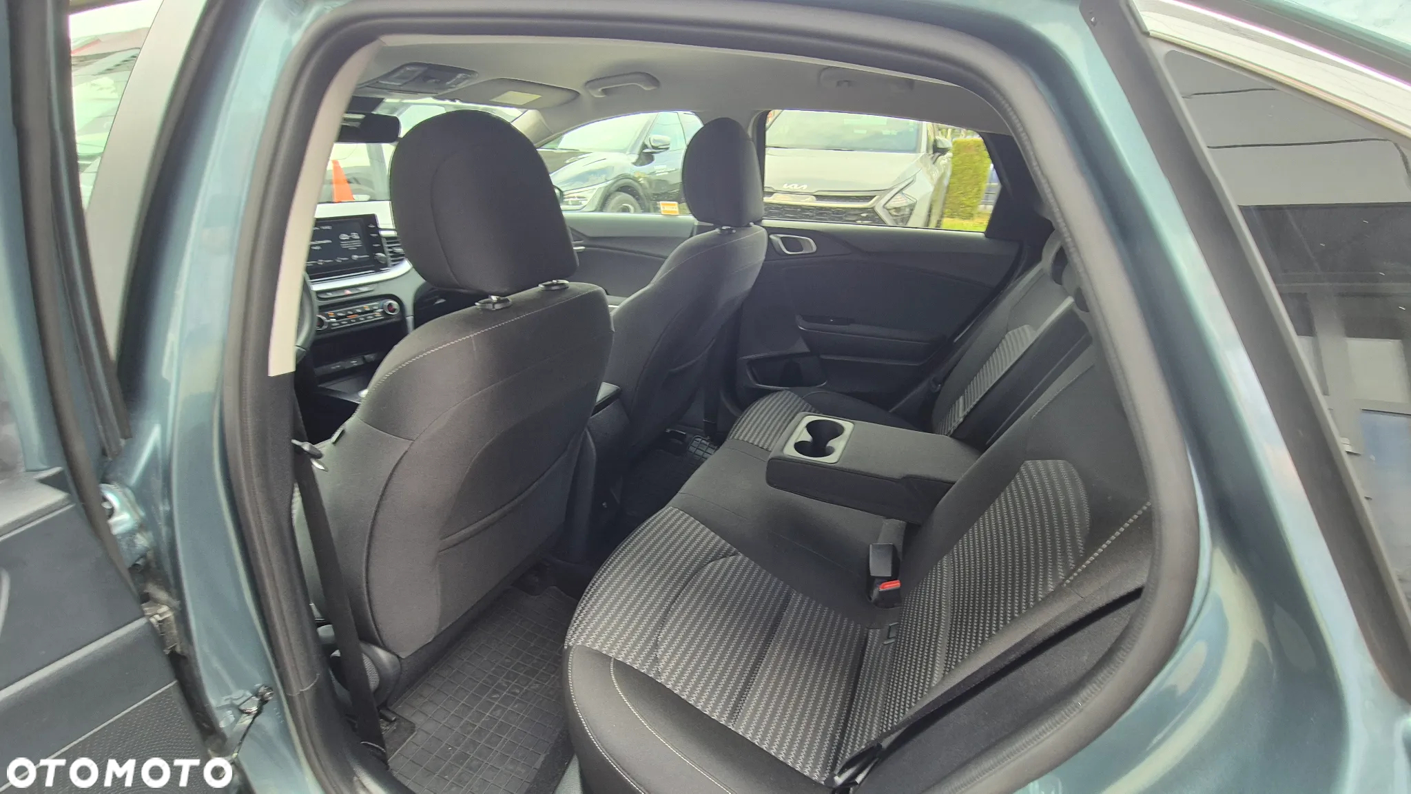 Kia Ceed 1.5 T-GDI M - 13