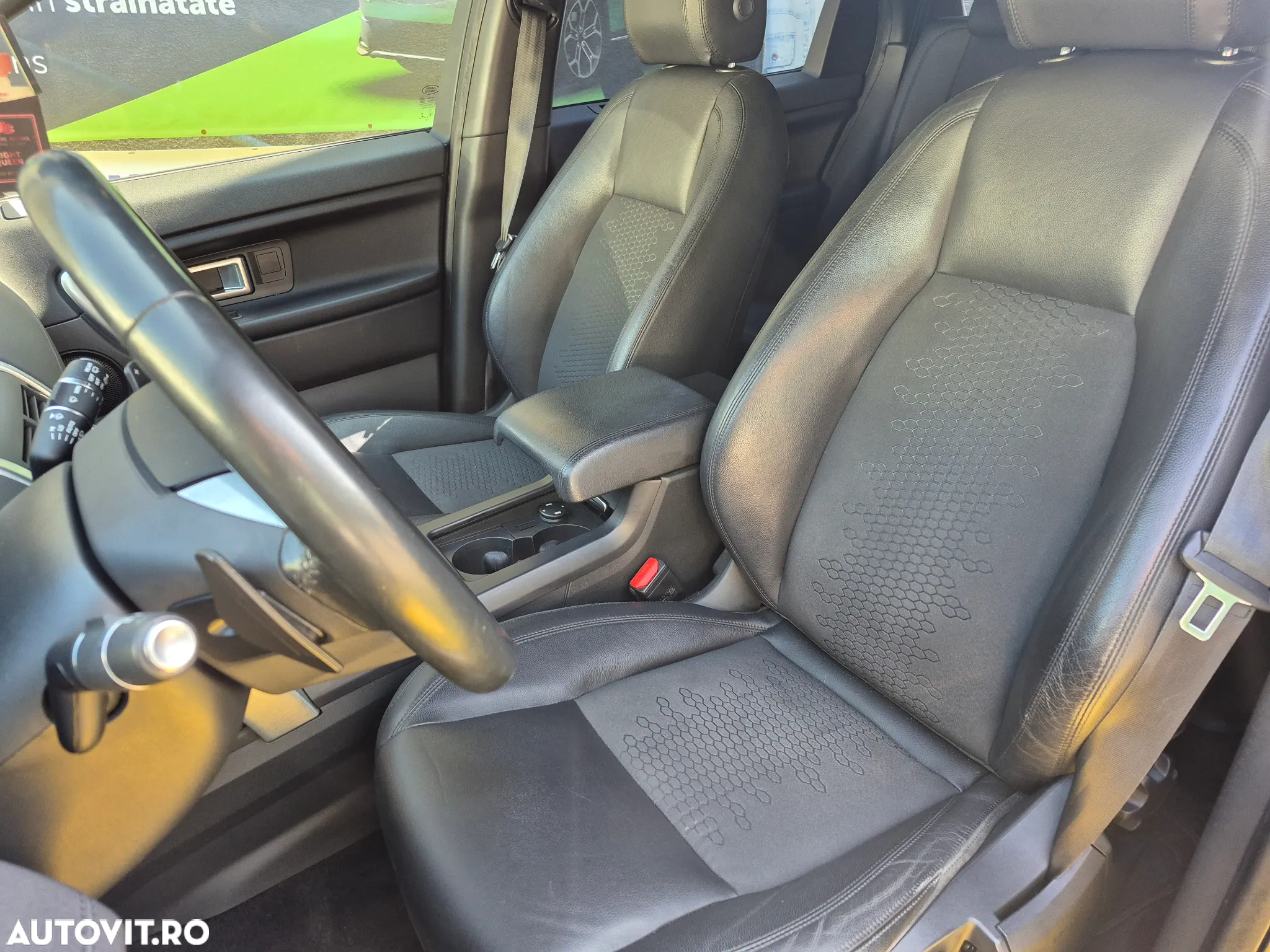 Land Rover Discovery Sport 2.0 D150 R-Dynamic MHEV - 9