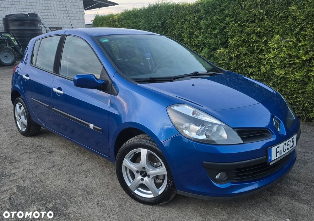 Renault Clio 1.2 16V Exception - 1