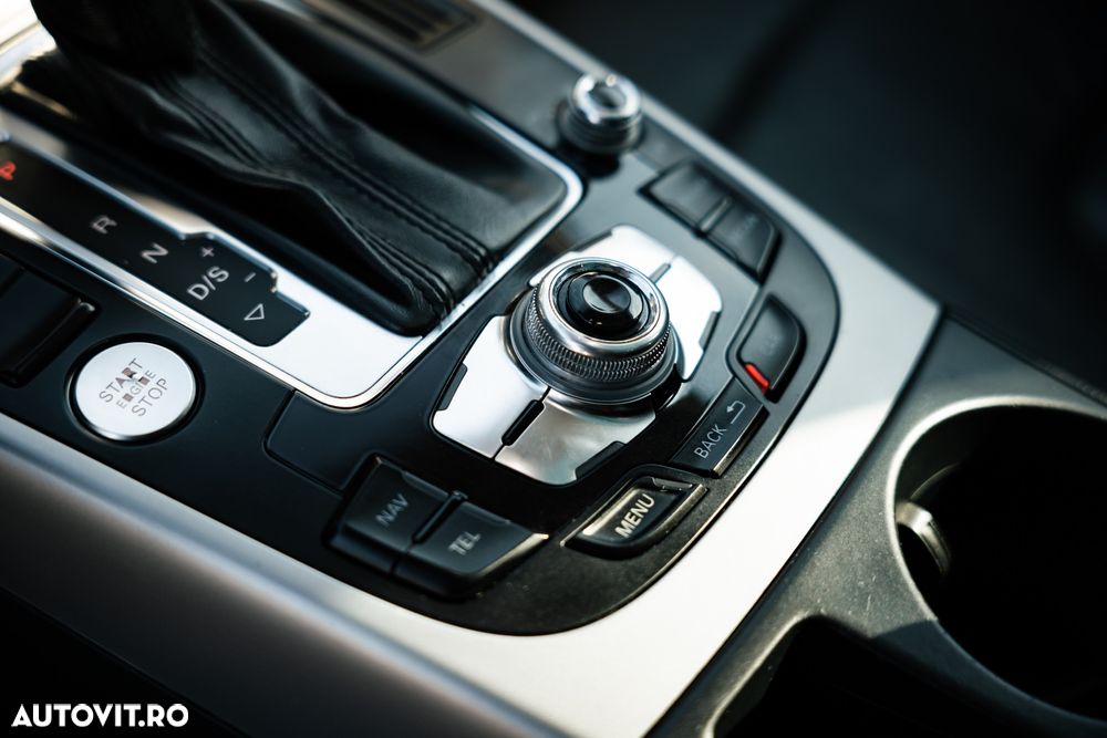 Audi A4 2.0 TDI DPF multitronic Ambiente - 32