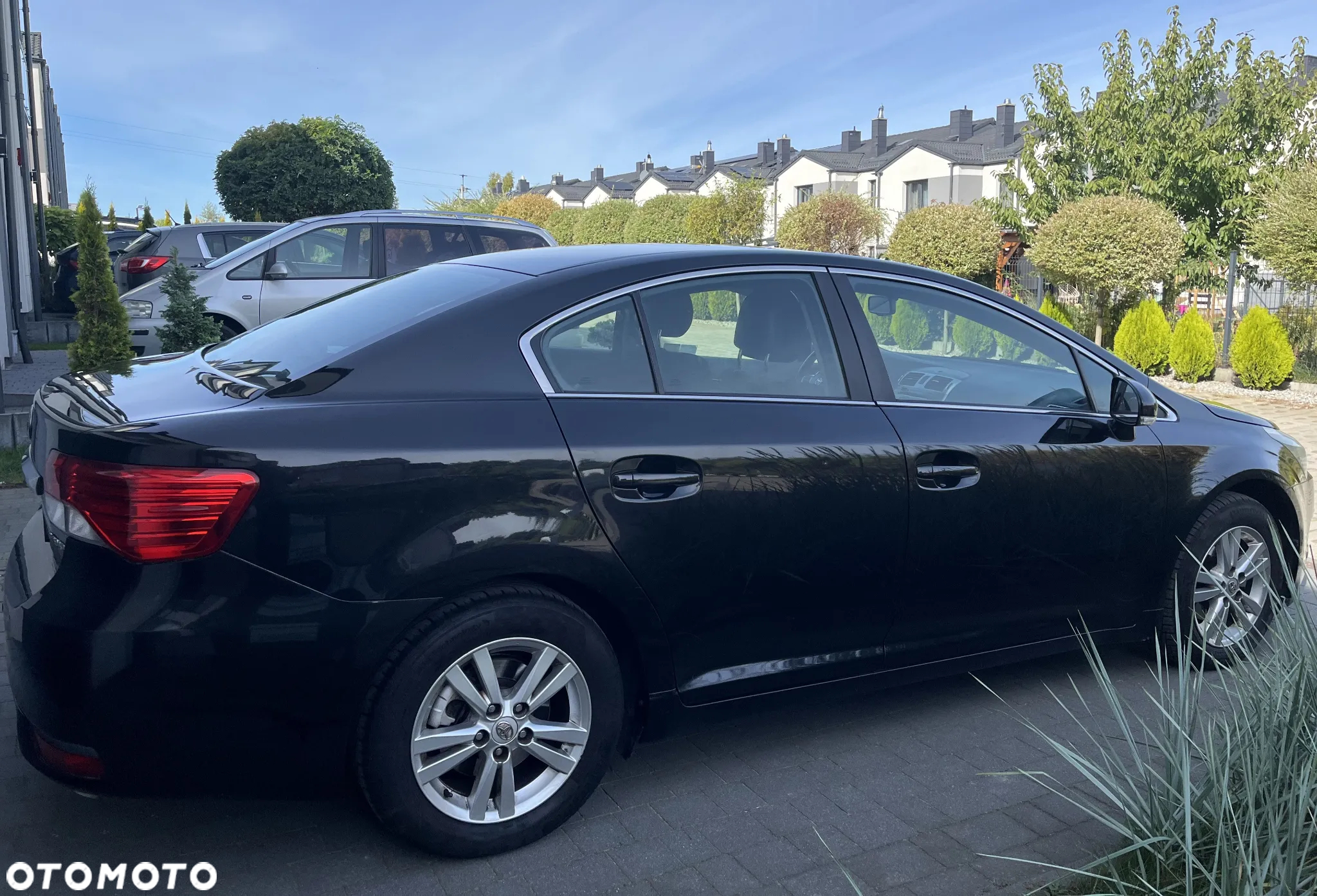 Toyota Avensis 2.0 D-4D Premium - 9