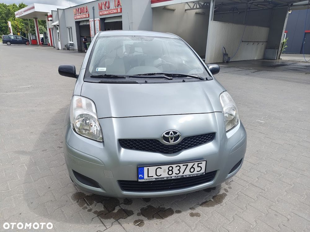 Toyota Yaris 1.33 Luna - 1