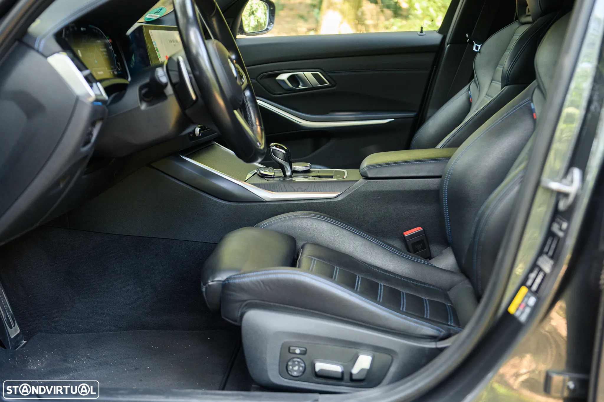 BMW 330 e Touring Pack M Auto - 28