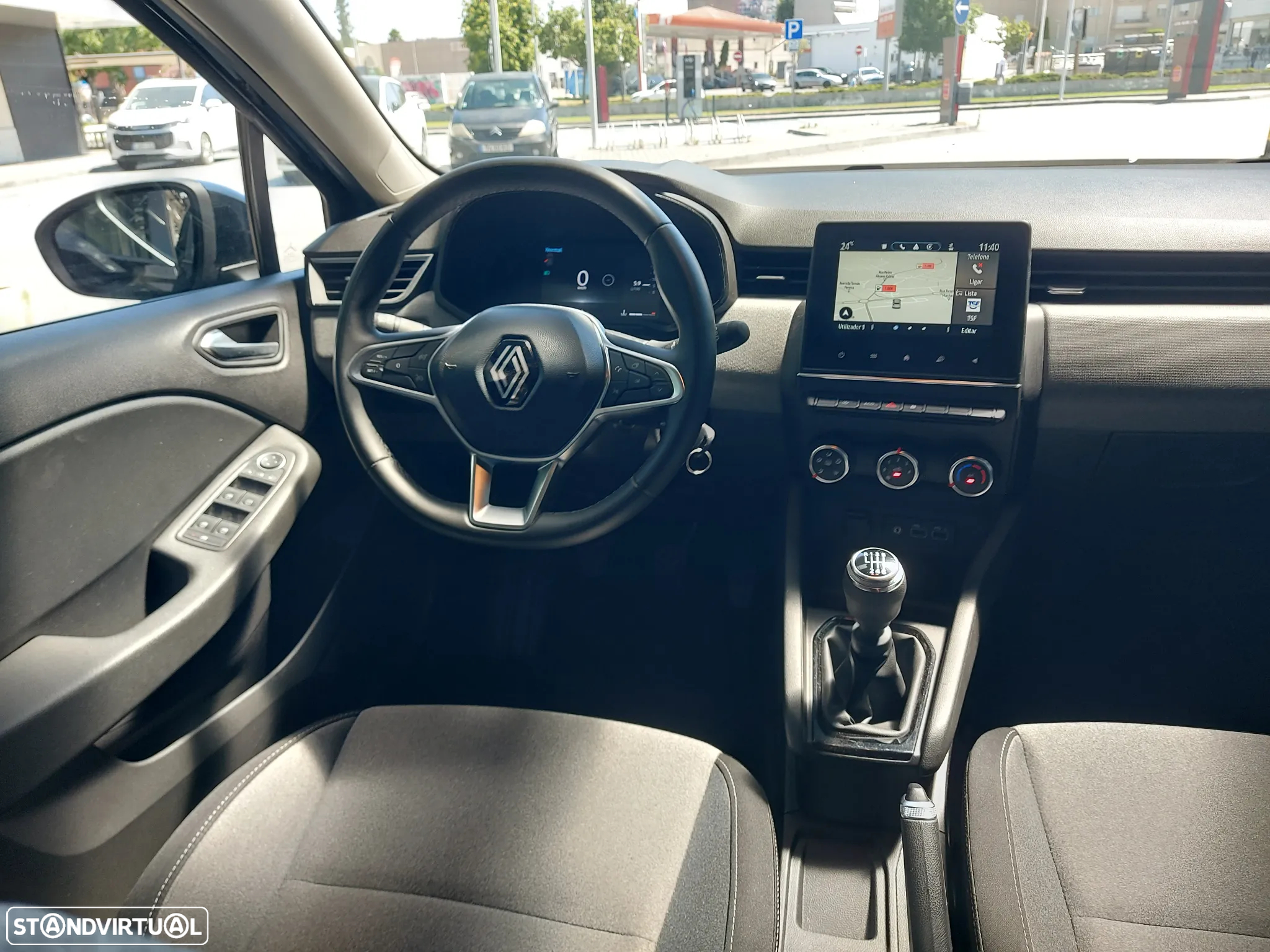Renault Clio 1.0 TCe Evolution - 28