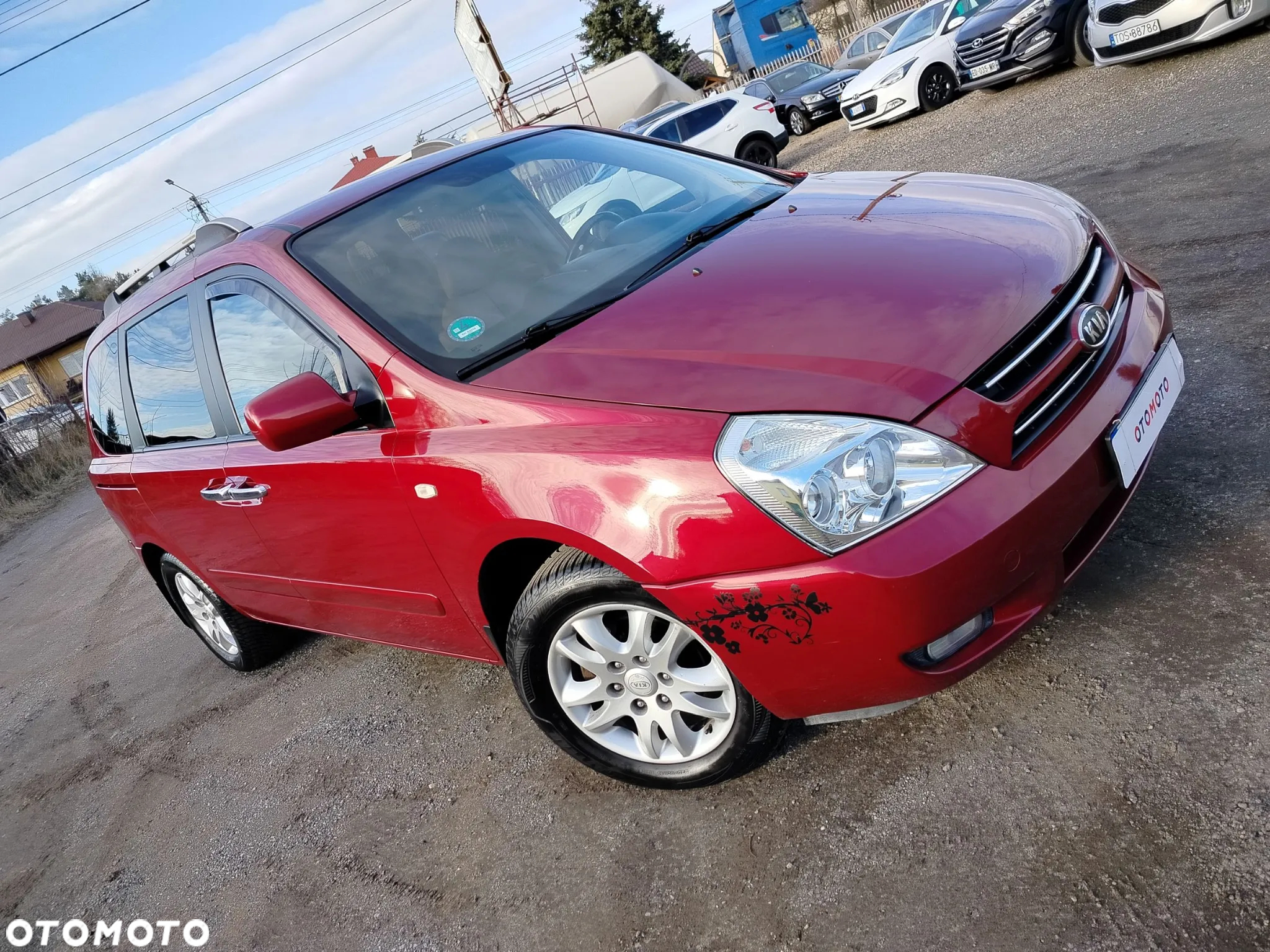 Kia Carnival - 4