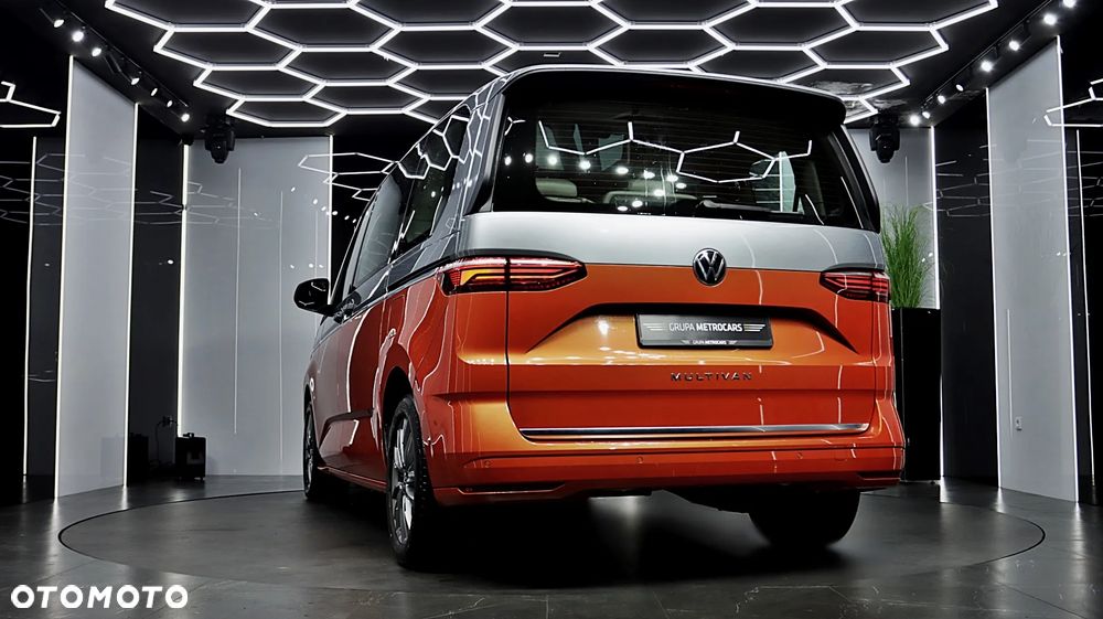 Volkswagen Multivan - 7