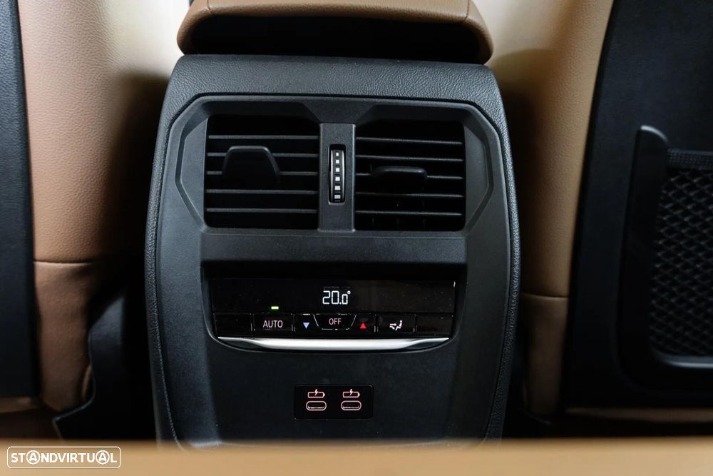 BMW 318 d Pack Desportivo M Pro Auto - 58