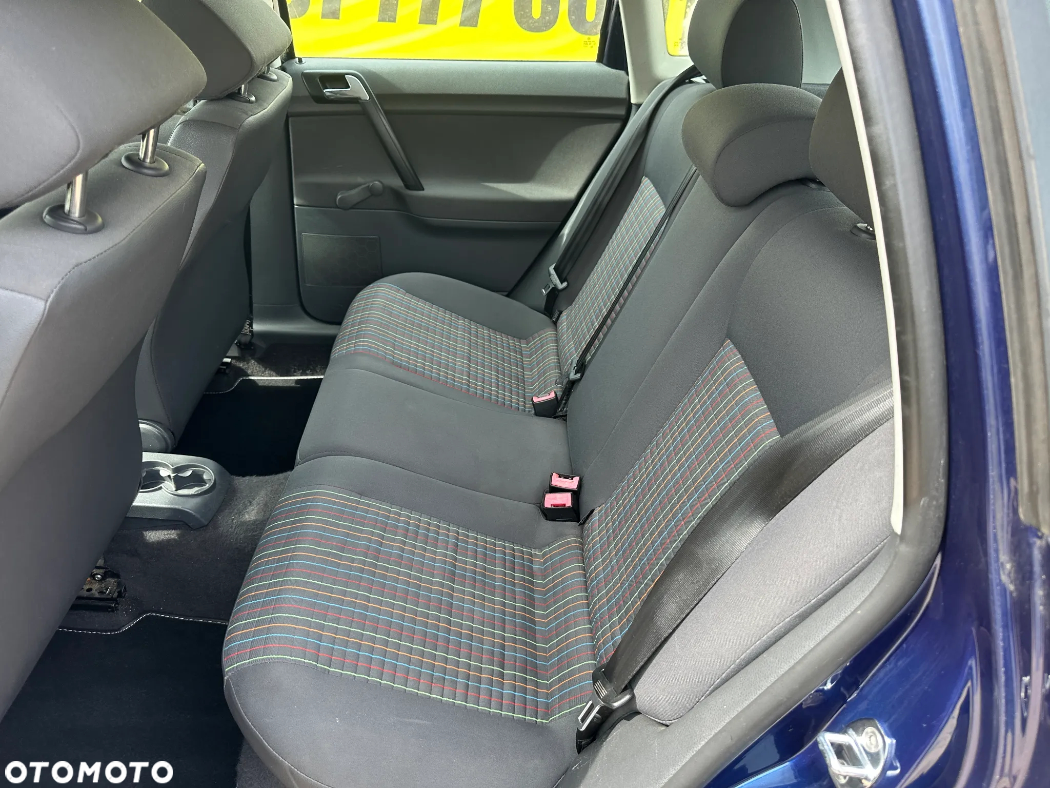 Volkswagen Polo 1.4 16V Comfortline - 12