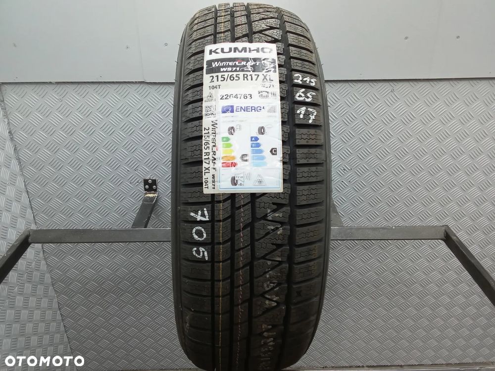 1x Kumho WinterCraft WS71 SUV 215/65/17 104T nr.705 - 1