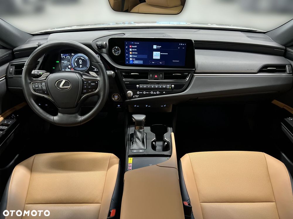 Lexus ES 300h Business Edition - 13