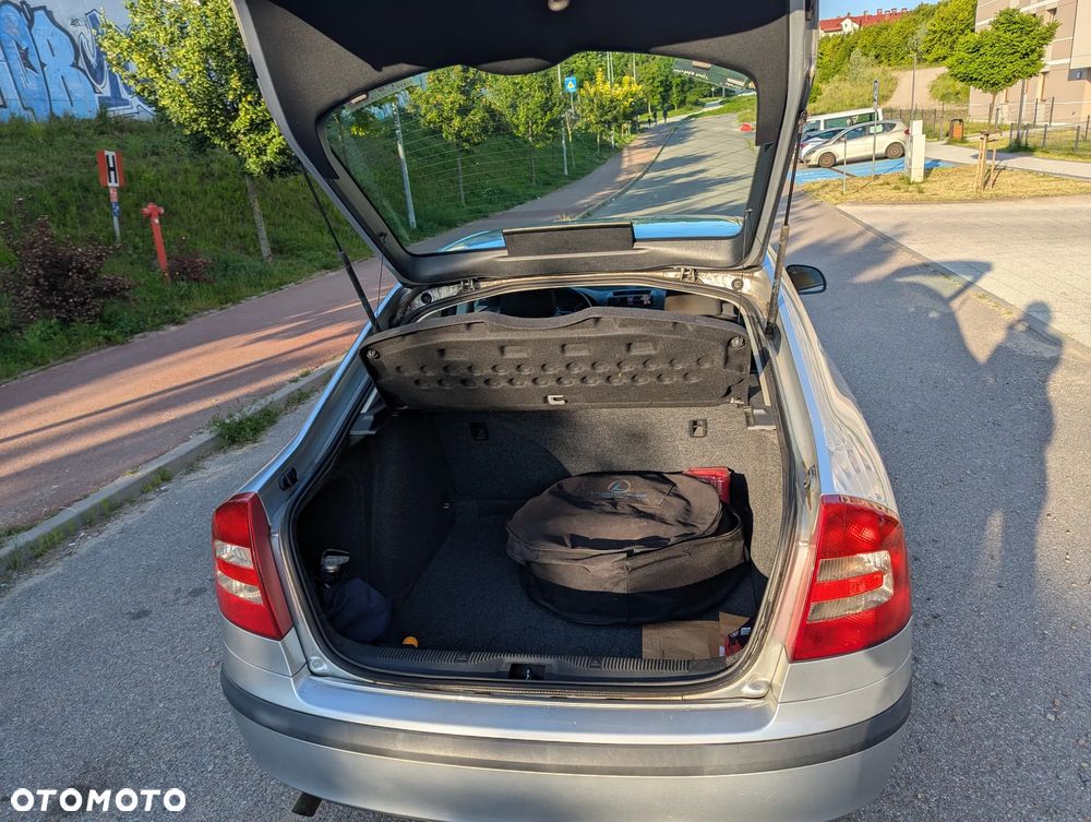 Skoda Octavia 1.6 - 6