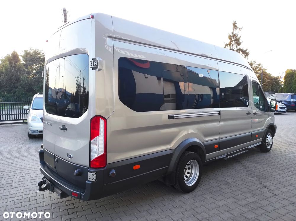 Ford Transit Autobus 18 osób 2.2 TDCI 155 KM 2017 r - 8